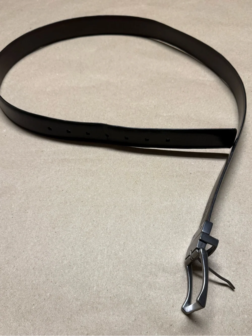 Kenneth Cole Reaction Reversible Belt size 40 Black and Brown Rare!
